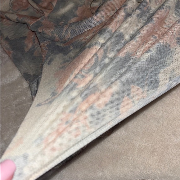 DAZY vintage mesh top - Picture 7 of 8